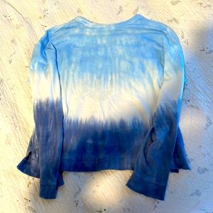 I am selling a long sleve from old navy